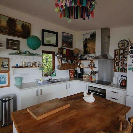 Spacious Cabin On Isolated Farm With Sea View Bude Buitenkant foto