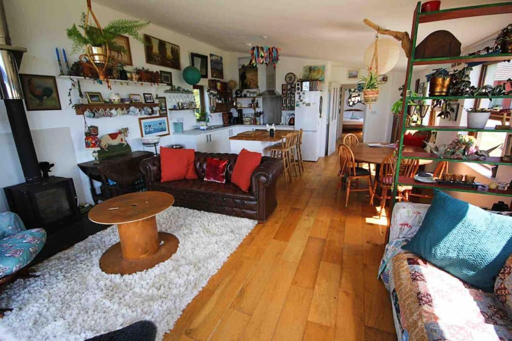 Spacious Cabin On Isolated Farm With Sea View Bude Buitenkant foto