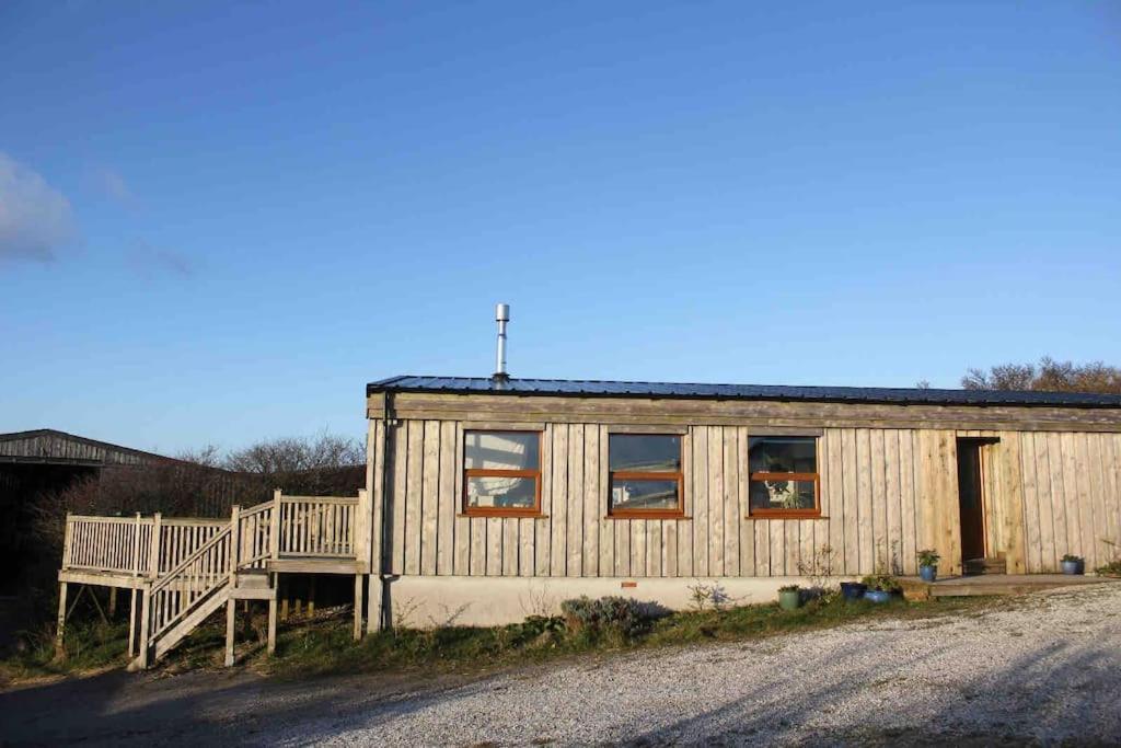 Spacious Cabin On Isolated Farm With Sea View Bude Buitenkant foto